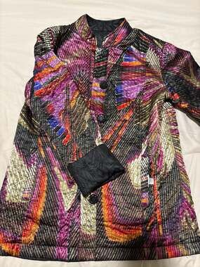 Chico's Reversible Quilted Mandarin Collar Jacket Abstract Multicolor Art to Wea